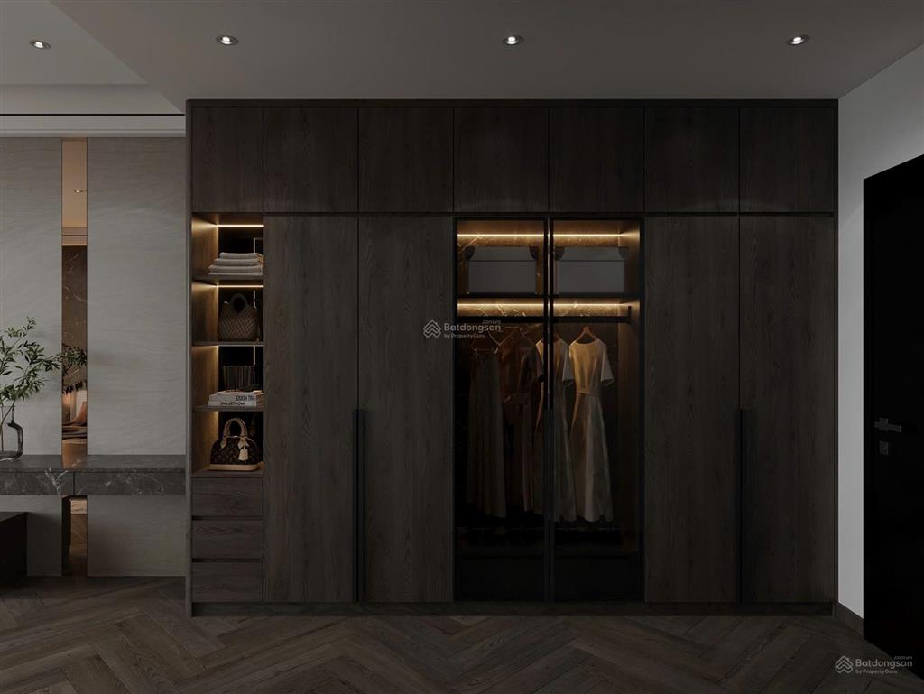 Bán nhà trạm 40m2 x 6 tầng, ô tô vào nhà, thang máy