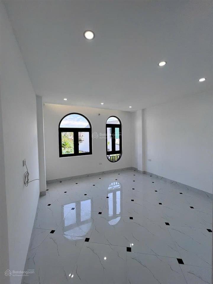 Chỉ 3.x tỷ  nhà 4 t thanh văn  4 pn  sát vinhomes olympic  gần cienco 5 0977 690 ***