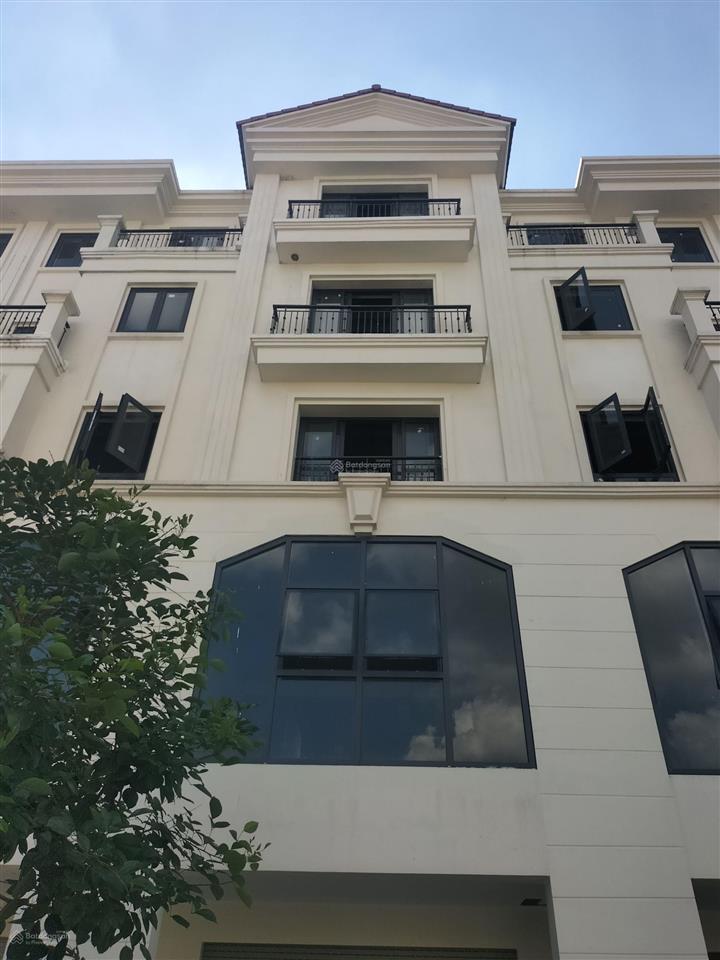 Một trong số ít! chỉ 14,x tỷ, đường 17m, view biệt thự, kinh doanh, hinode royal park, hoài đức