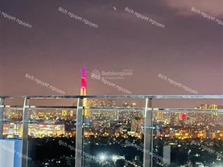 Cho thuê căn 2pn  dt 84m2, tầng 19 view landmark 81 full nội thất, giá 12tr/tháng. xem nhà 24/7