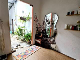 Bán nhà sát cụm trường học dĩ an dt 86m ngang 4x21,5 tc 66m giá 3ty950  0906 309 ***