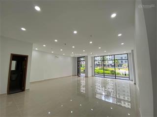 Chủ ngộp bank cần bán gấp shophouse bcons garden giá tốt trung tâm dĩ an tiềm năng kinh doanh tốt