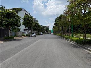 Bán Đất Ngọc Thụy Long Biên, 97m2, Ô Tô Thông, Giá hơn 18 tỷ.