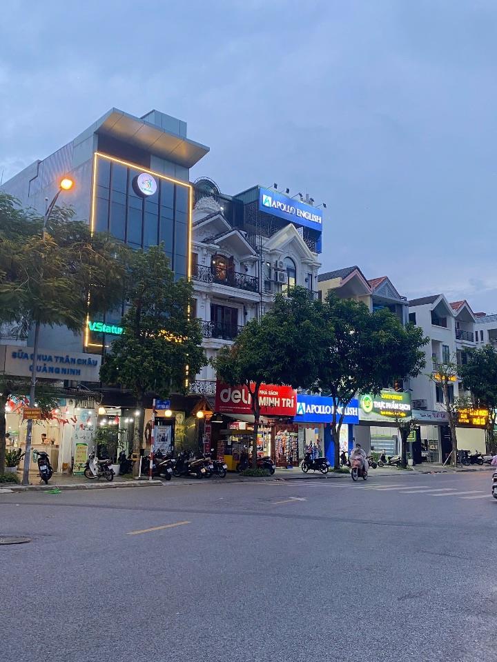 Bán Đất Ngọc Thụy Long Biên, 97m2, Ô Tô Thông, Giá hơn 18 tỷ.