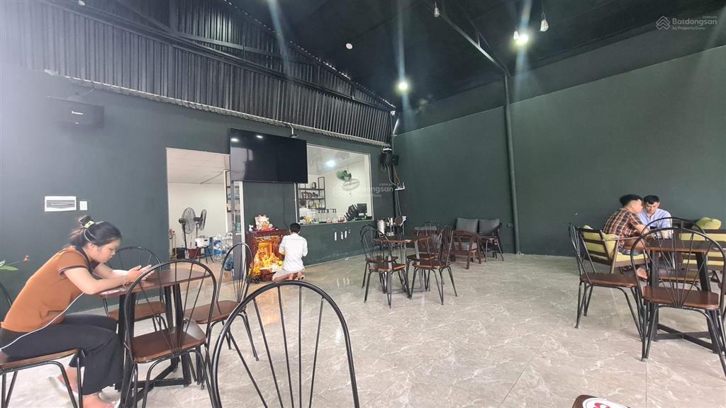 Mặt bằng giá rẻ, phù hợp mở cafe, nhà hàng, văn phòng tại đường hùng vương, tam kỳ (tp.đà nẵng).