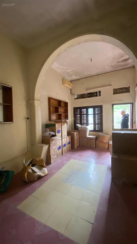 Cho thuê nhà riêng ngõ 9 đào tấn, đường chợ thủ lệ, view công viên, 54m², 4 tầng, hợp kinh doanh.