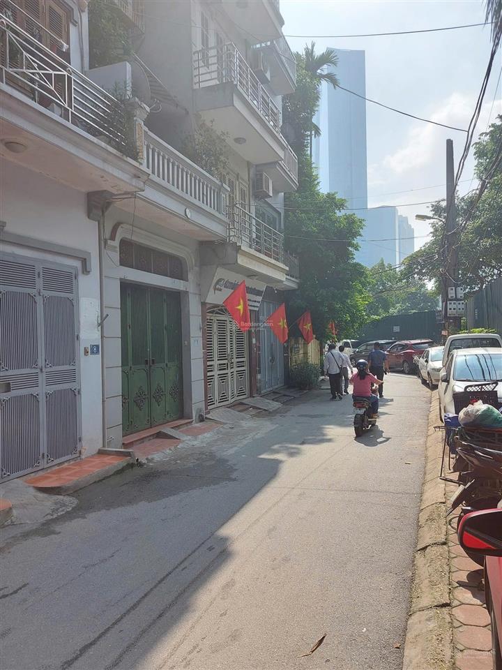 Cho thuê nhà riêng ngõ 9 đào tấn, đường chợ thủ lệ, view công viên, 54m², 4 tầng, hợp kinh doanh.