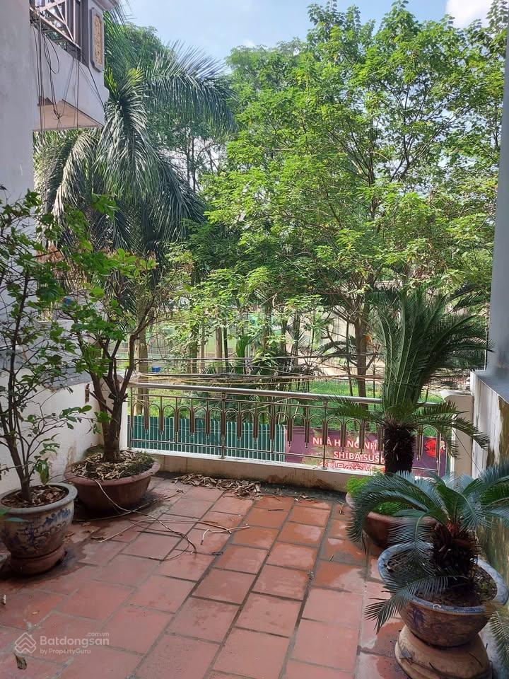 Cho thuê nhà riêng ngõ 9 đào tấn, đường chợ thủ lệ, view công viên, 54m², 4 tầng, hợp kinh doanh.