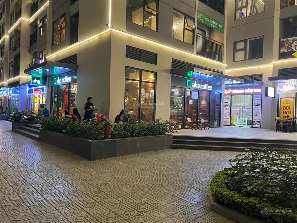 Cho thuê shop chân đế vinhomes smart city