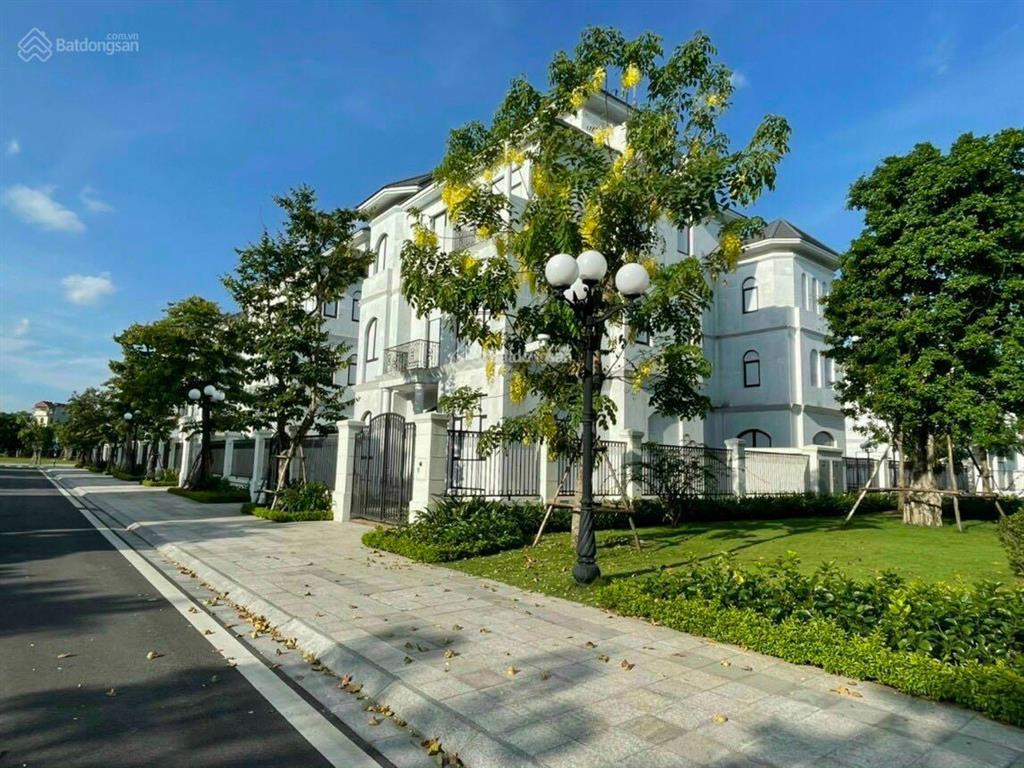 Chuyển nhượng biệt thự vinhomes green villas