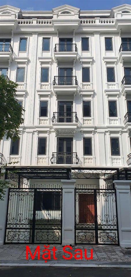 Tôi chính chủ bán căn mặt đường lớn 130m2. nhỉnh 38 tỷ không tiếp môi giới