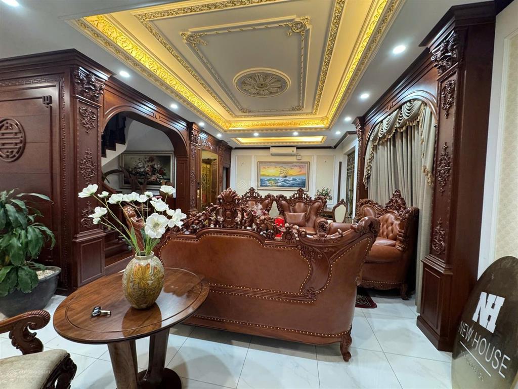 Tôi chính chủ bán căn mặt đường lớn 130m2. nhỉnh 38 tỷ không tiếp môi giới