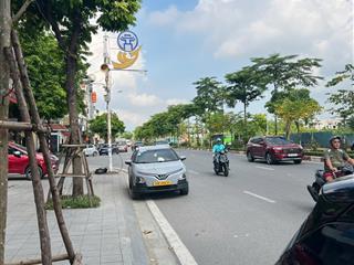 Cho thuê nhà mặt phố vip cổ linh đầu cầu vĩnh tuy