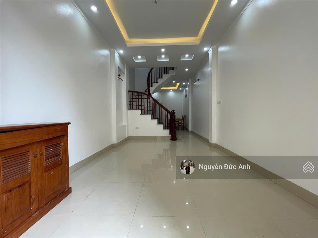 Bán nhà cuối đường bà triệu, hà đông 35m2 x 4 tầng, 4 phòng ngủ cạnh trường tiểu học marie curie