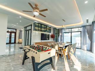 Bán bt flc hạ long,view vịnh,nội thất cao cấp đẹp mới hoàn thiện,đang cho thuê hđ lâu dài giá cao