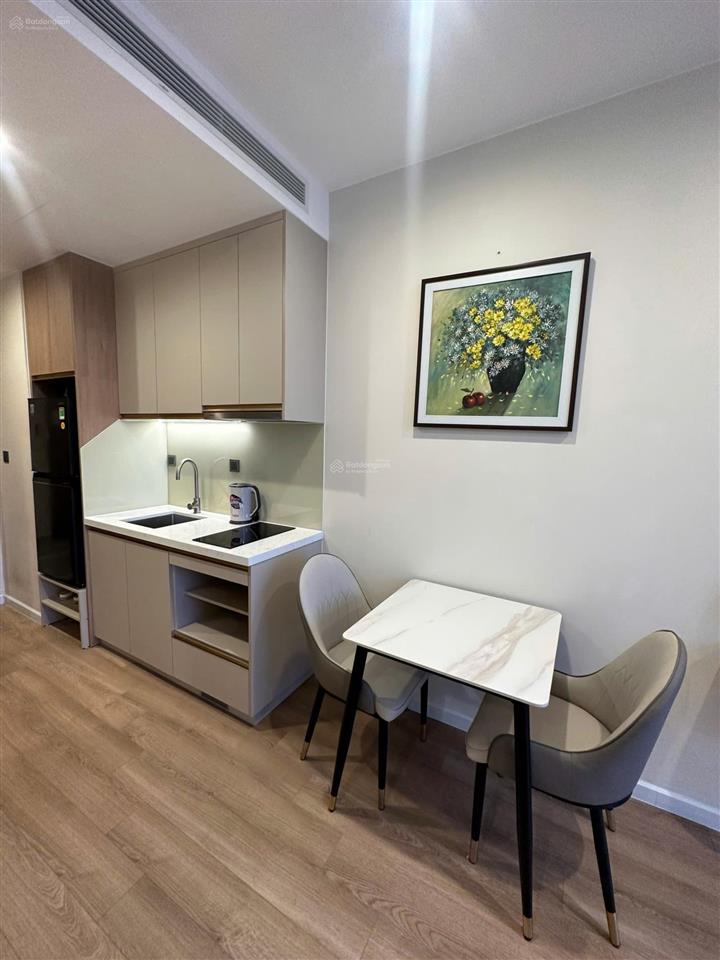 Chính chủ cần bán căn hộ bãi cháy hạ long tôi đã hoàn thiện full nội thất sẵn nhà ở và cho thuê