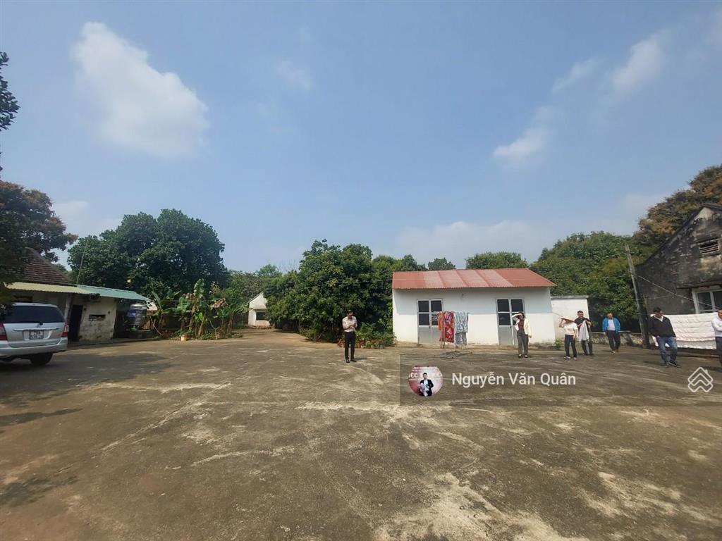 Bắt đáy! 16.8 tỷ sở hữu nhà xưởng 5800m2, có 800m2 đất ở đường lớn sẵn nhà xưởng tại lương sơn