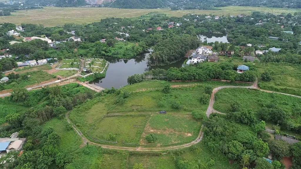 Giá tốt! lô đất sát hồ, view hồ 1111m2 (200m2 ont) giá cực tốt! hàng xóm toàn biệt thự sang trọng