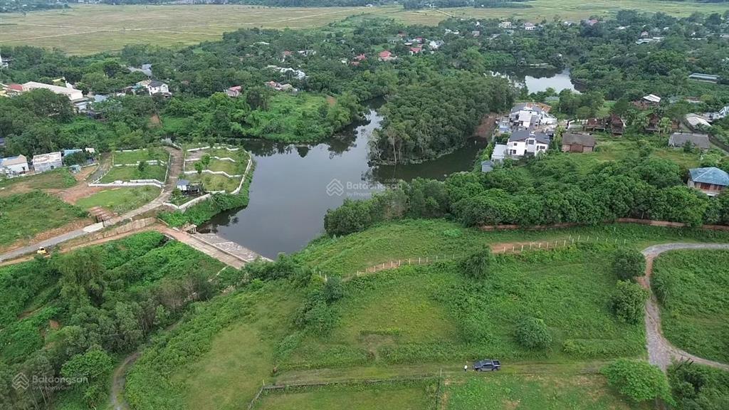 Giá tốt! lô đất sát hồ, view hồ 1111m2 (200m2 ont) giá cực tốt! hàng xóm toàn biệt thự sang trọng