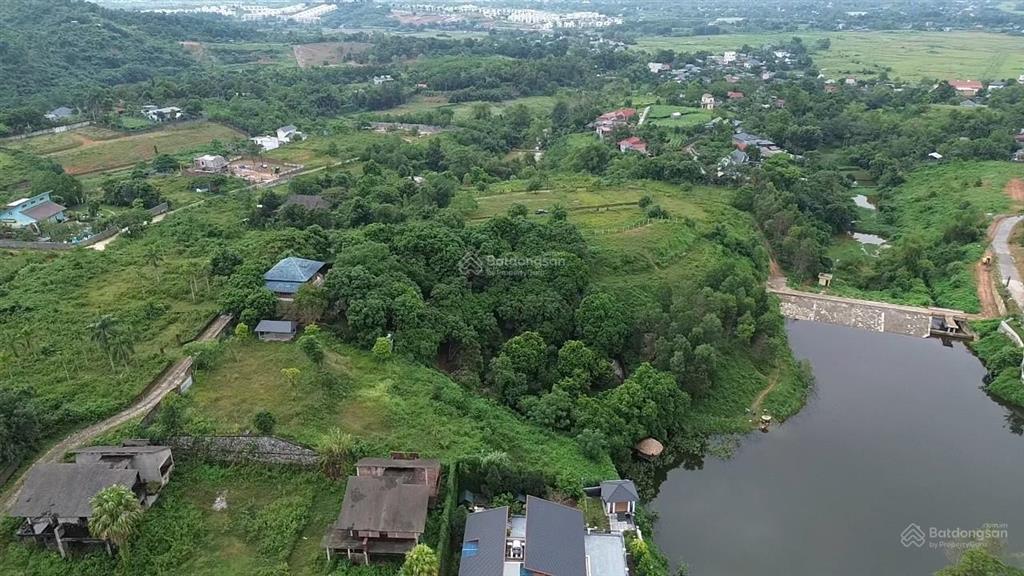 Giá tốt! lô đất sát hồ, view hồ 1111m2 (200m2 ont) giá cực tốt! hàng xóm toàn biệt thự sang trọng