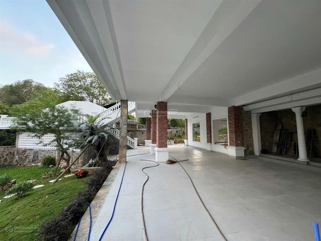 Siêu phẩm! biệt phủ cao cấp 1250m2 tại hoà sơn, lương sơn, full đồ nội thất, bể bơi, khuân viên