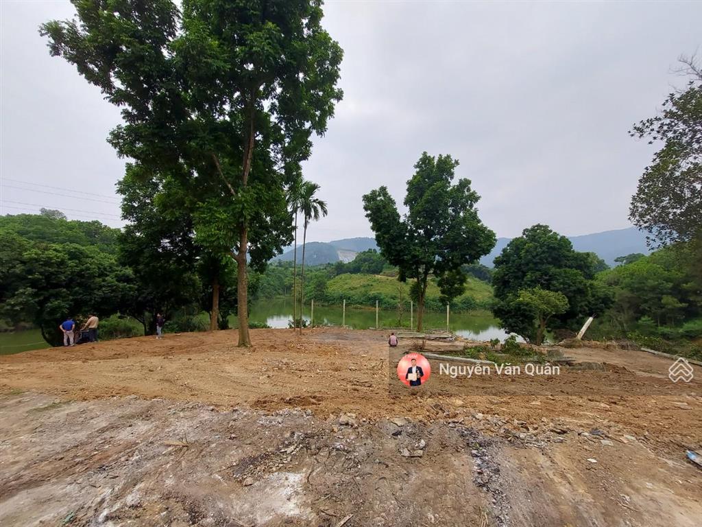 Siêu phẩm bán đảo 5700m2, bám hồ đẹp, mặt tiền bám hồ 100m, giá rẻ nhất lương sơn