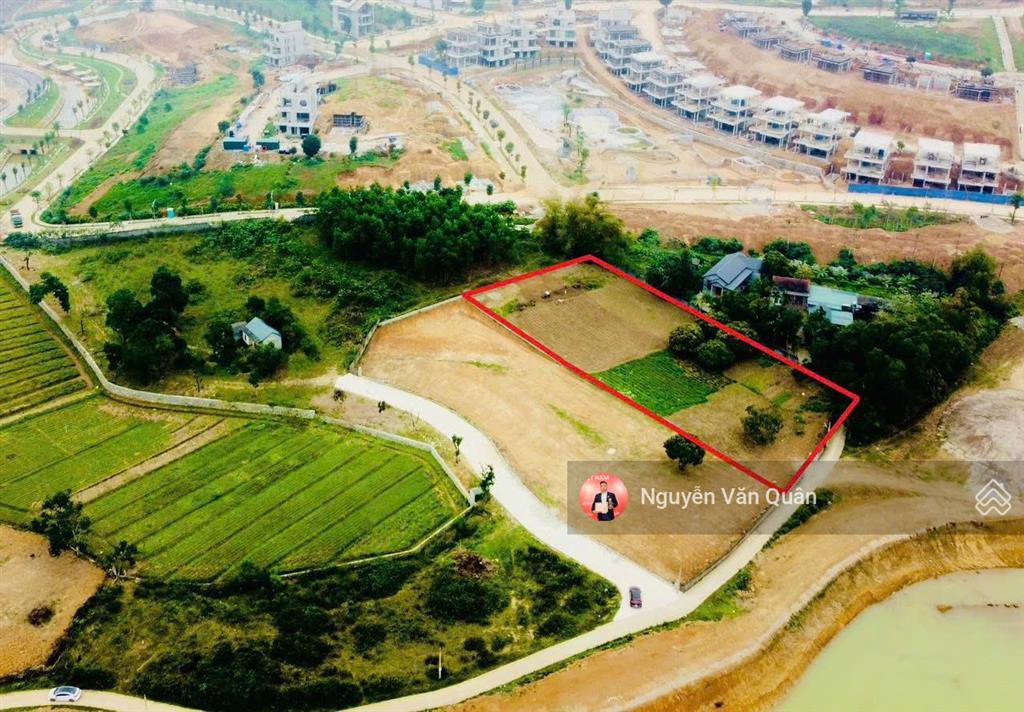 Bán 2.750m² view hồ 800m² đất ở phân 16 lô cực đẹp, sát 3 dự án lớn tại lương sơn 0988 112 ***