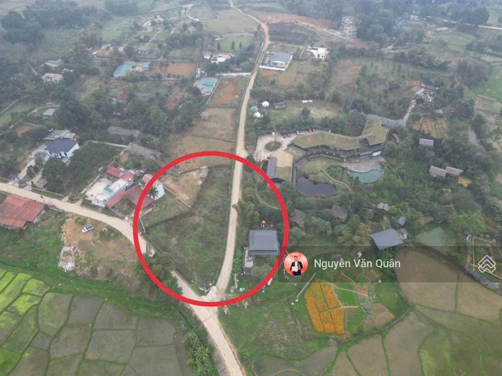 Tuyệt phẩm! lô góc! phân lô 1642m2 có 400m2, mặt tiền 80m! trục chính xã, đối diện homestay