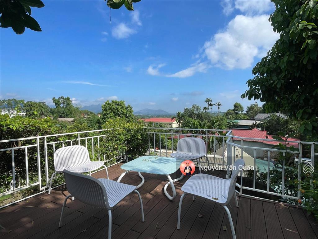 Villa đẹp! giá cực rẻ  bán gấp! lô góc 406m2 full đồ sang trọng  view suối,  0988 112 ***