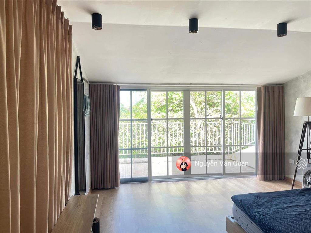 Villa đẹp! giá cực rẻ  bán gấp! lô góc 406m2 full đồ sang trọng  view suối,  0988 112 ***