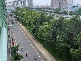 Chính chủ bán căn hộ cũ mặt tiền đường võ văn kiệt