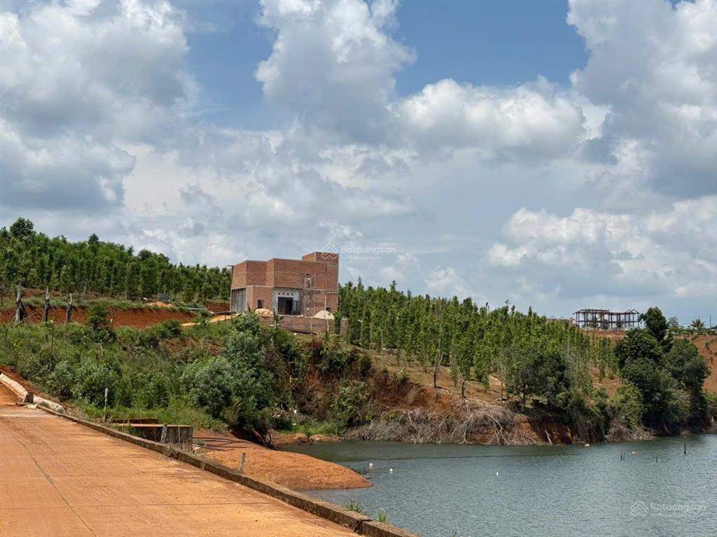 2,5ha hơn 200m mặt tiền, 140m mặt nước, giáp hồ, giá chỉ 360tr/sào thương lượng