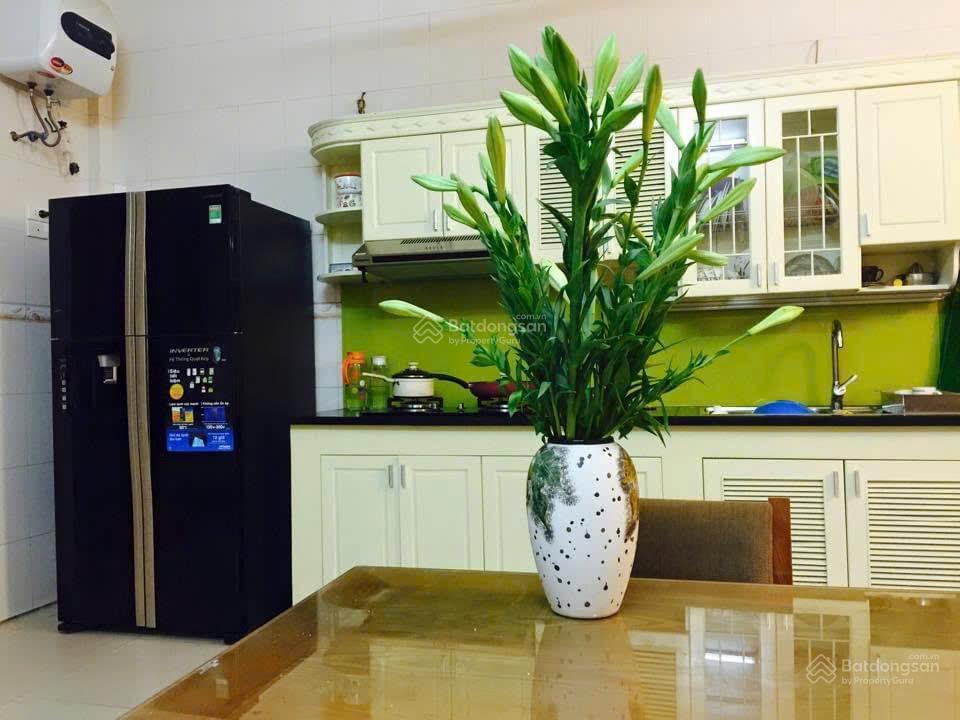 1 căn lk 82m2 nhà 5 tầng. thang máy 450kg. đường 17m vỉa hè 5m ngay công viên 365 chỉ nhỉnh 20 tỷ