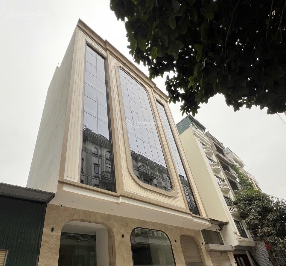 Tòa văn phòng duy nhất ở hà đông 130m2 mặt tiền 12m xây 7 tầng 1 tầng hầm. dòng tiền 100 triệu