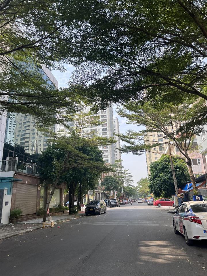 Hàng hiếm xây thô hiếm có 82,5m2, 4 tầng, mt 5m. không lỗi phong thủy. giá đầu tư chỉ 17 tỷ