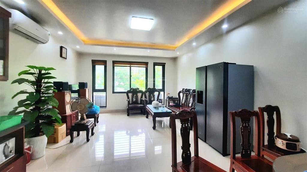 Duy nhất 1 căn liền kề văn phú mặt kd cột đồng hồ đường 27m. dt 90m, 5 tầng, mt5m. chỉ 27.8 tỷ.