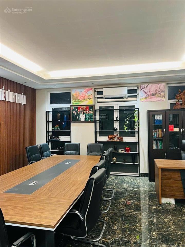 Lk văn phú 110m. 5 tầng. mt 6m vỉa hè 5m đường 18m kd gần công viên 365 chỉ 22.5 tỷ giá đầu tư.