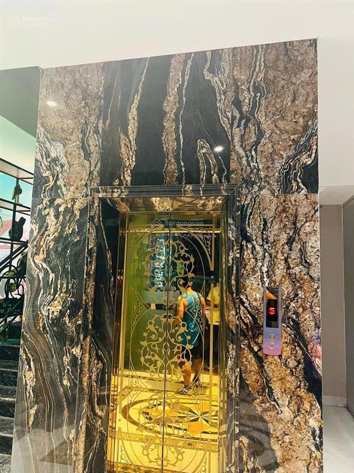 Lk văn phú 110m. 5 tầng. mt 6m vỉa hè 5m đường 18m kd gần công viên 365 chỉ 22.5 tỷ giá đầu tư.