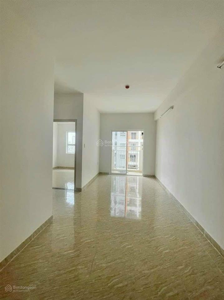 Bán căn hộ + 1tỷ 650 hoàng quân nha trang. 2 phòng ngủ + 2wc + sổ sẵn sang tên ngay.