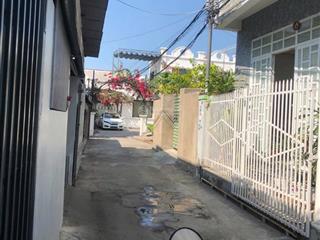Bán đất 2tỷ5  hẻm ô tô nguyễn xiển, phường bắc nha trang. cách biển 3 phút, sổ đỏ 138m2 đất ở 100%