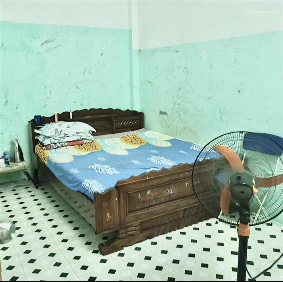 Bán đất tặng nhà cấp 4  vĩnh hoà, bắc nha trang. 119m2 (ngang 5m) đường ô tô 4m. gần biển, bến xe.