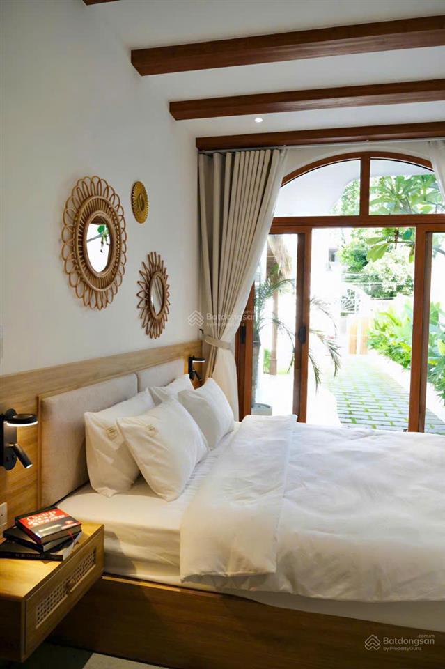 Cho thuê villa nghỉ dưỡng + bắc nha trang. cách biển 100m. dt 200m2 có 3pn, 4wc, sân đỗ ô tô.