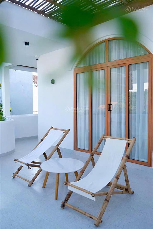 Cho thuê villa nghỉ dưỡng + bắc nha trang. cách biển 100m. dt 200m2 có 3pn, 4wc, sân đỗ ô tô.