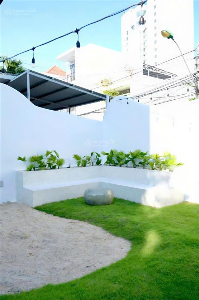 Cho thuê villa nghỉ dưỡng + bắc nha trang. cách biển 100m. dt 200m2 có 3pn, 4wc, sân đỗ ô tô.