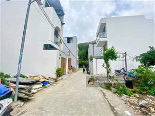 Bán đất  hẻm ô tô nguyễn đức thuận, vĩnh hoà  bắc nha trang. sổ đỏ full thổ cư + giá chỉ 2tỷ 350.