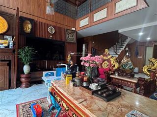 Chính chủ bán gấp duplex 190m, trần cao 7m tặng full nội thất gỗ quý dát vàng và thiết bị.