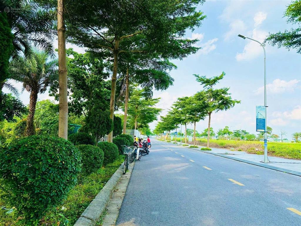 Chính chủ bán liền kề lk6 view hồ điều hoà vườn hồng alo 0945 288 ***