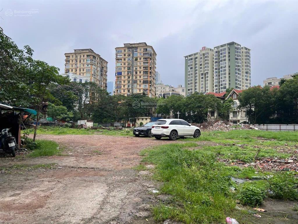 Bán đất dự án xây toà nhà 29 tầng tại yên hòa, diện tích 5048m2, giá 799 tỷ