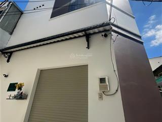 Nhà căn góc đẹp 3 tầng, 3pn vài m tới đường nguyễn văn công, p3, gò vấp. giá bán chỉ 4.790 tỷ
