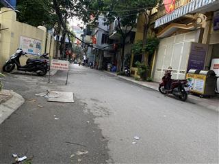 Chủ cần bán gấp trong tháng nên giảm gias cực sâu 3.5 tỷ. căn nhà tại trung tâm cầu giấy